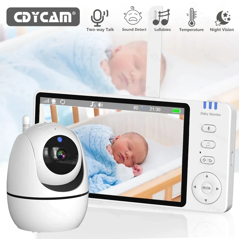 La photo montre un bébé qui dort surveillé par une caméra.