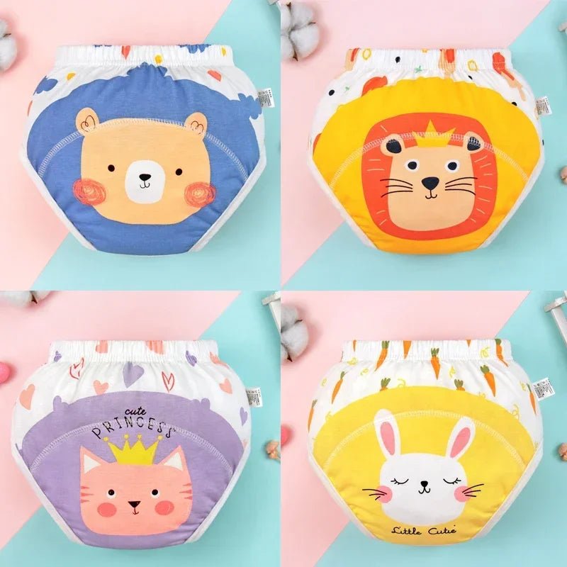 Lot de quatre couches lavables pour bébé avec des motifs d&