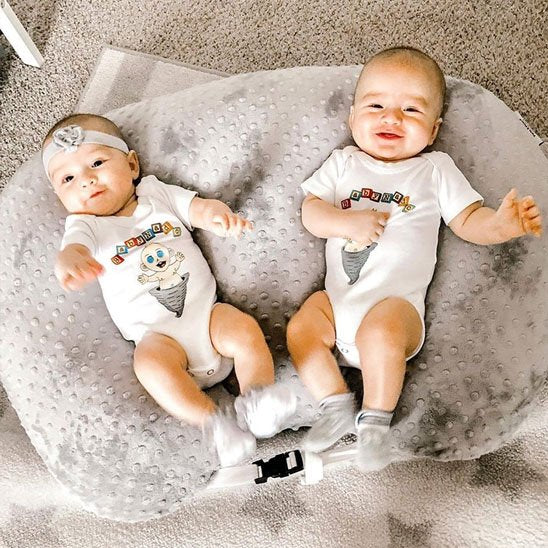 Coussin d’Allaitement Spécial Jumeaux | BBCADUM France